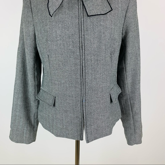 Banana Republic Wool Herringbone Tie Neck Zip Front Blazer Sz 12 - Picture 3 of 13